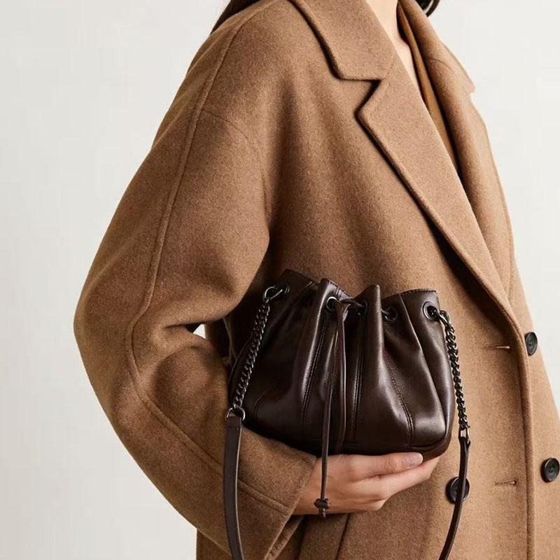 Modna torba typu bucket bag ze – Chain Crossbody Quilted recenzja i cena
