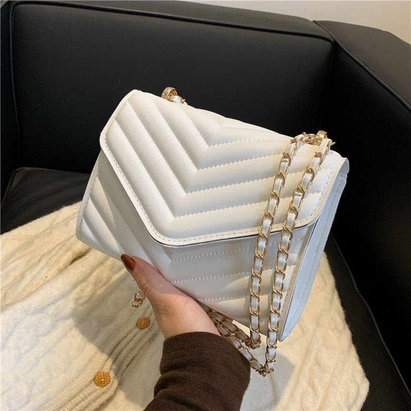 Damska biało-czarna pikowana t – Chain Crossbody Quilted recenzja i cena
