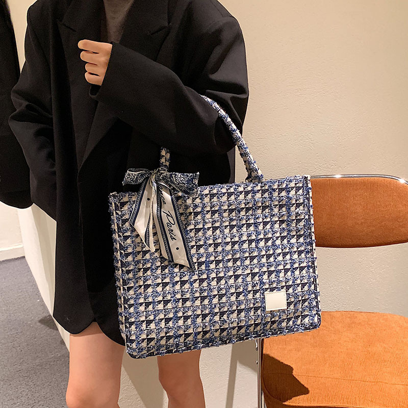 Damska duże torba z rączkami 2 – Luxury Bags News recenzja i cena