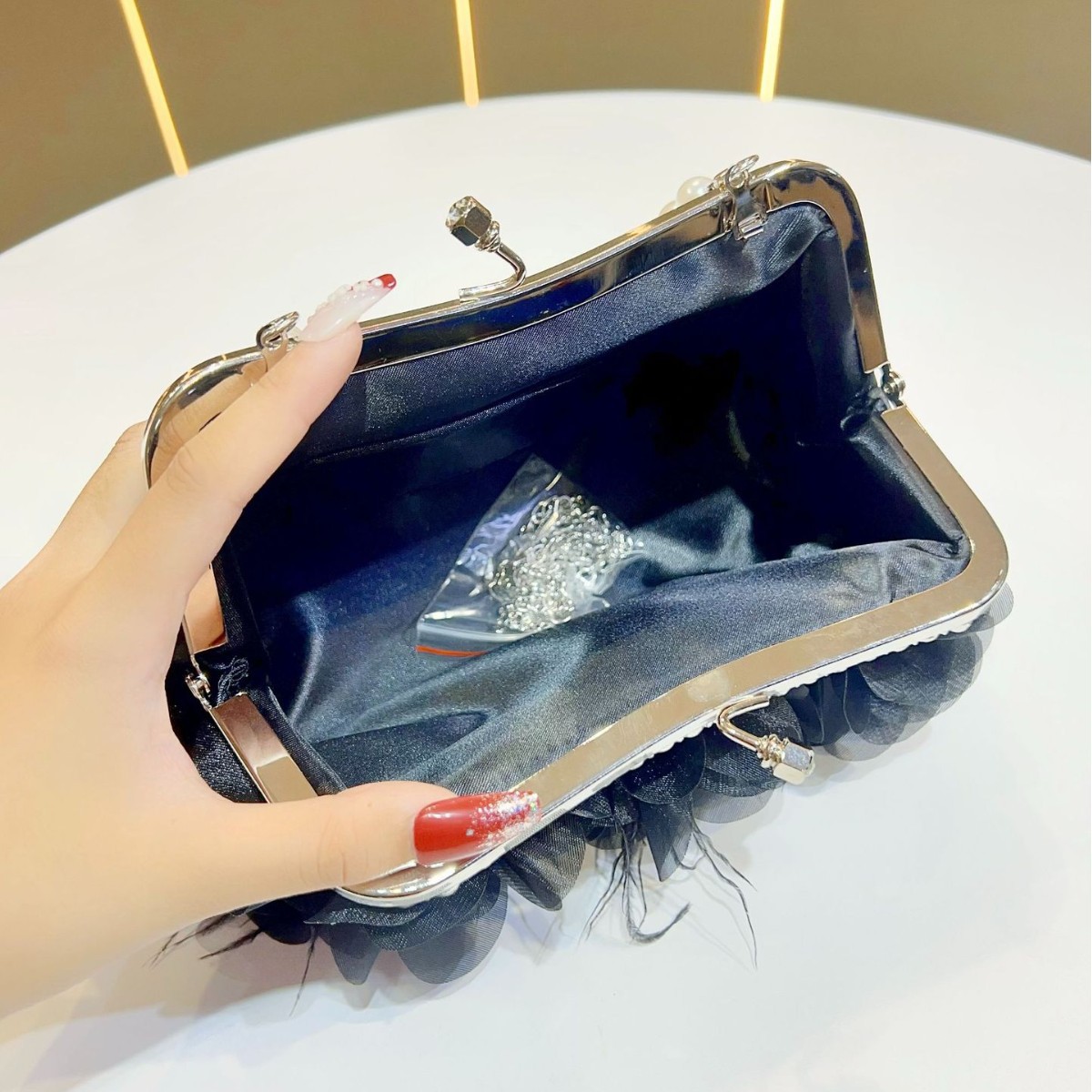 Nowa luksusowa torebka wieczor – Luxury Bags News recenzja i cena