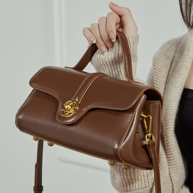 Luksusowa torebka damska od pr – Luxury Bags News recenzja i cena