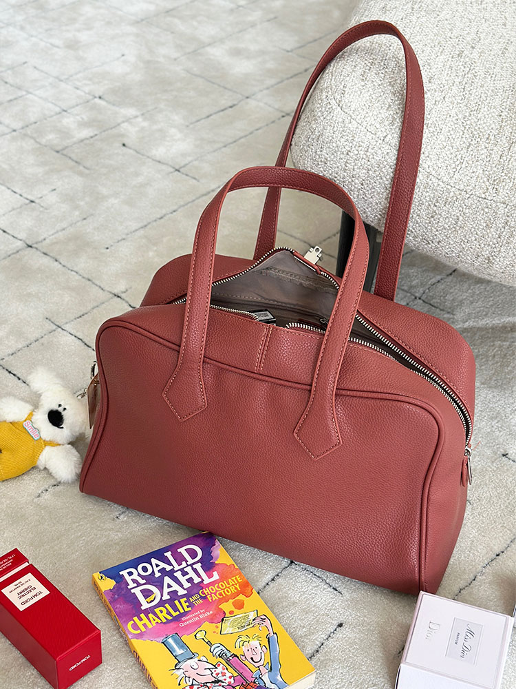 Damska torba Boston o dużej po – Luxury Bags News recenzja i cena