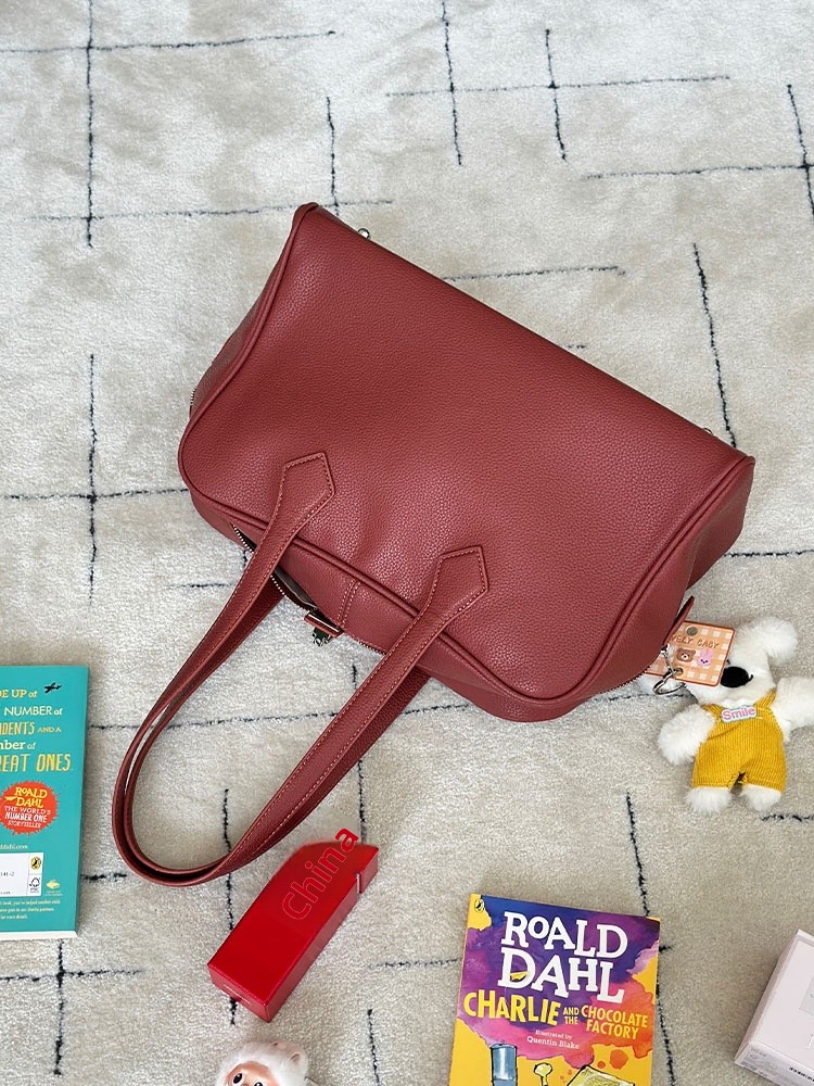 Damska torba Boston o dużej po – Luxury Bags News recenzja i cena